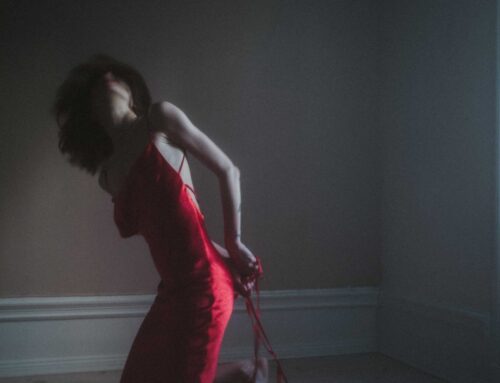 Regular Ass Dude x Katerina Asta – Keep on Movin’
